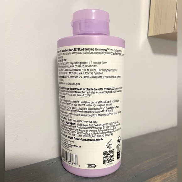 Olaplex Purple Shampoo No.4P Blonde Enhancer Toning Shampoo 250 mL - Picture 3 of 8